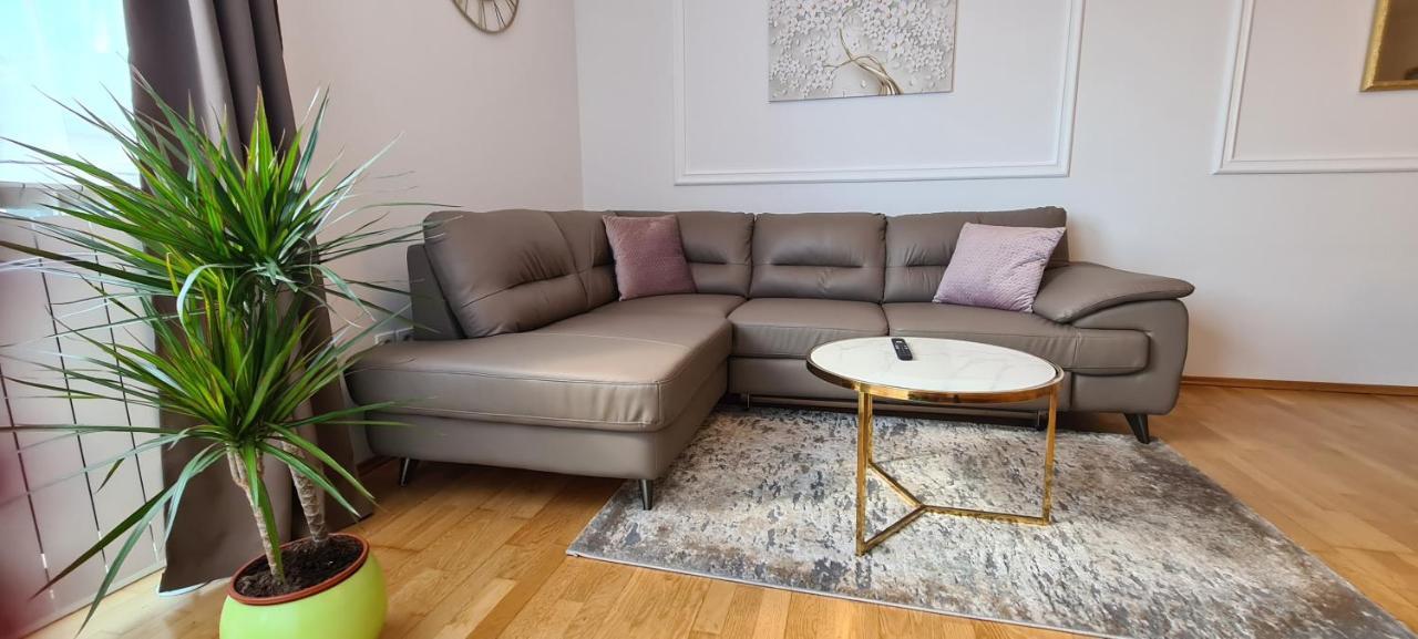 Apartment Mia Milija Rijeka Buitenkant foto